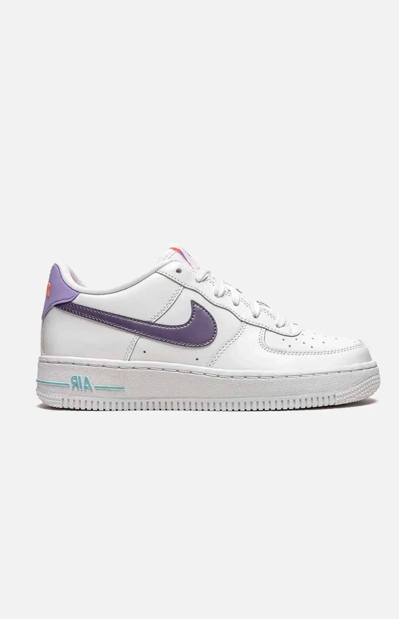 Nike Air Force 1 LV8